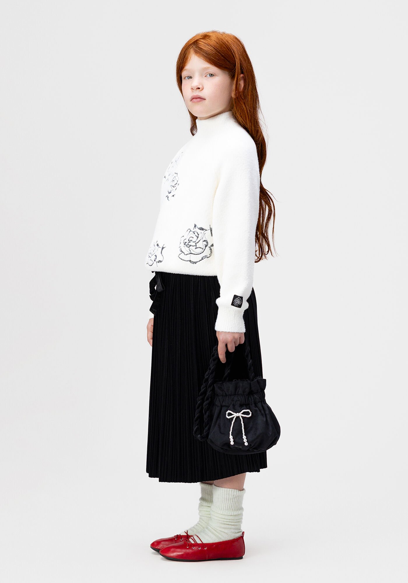 Hana Bennama portfolio picture #024
