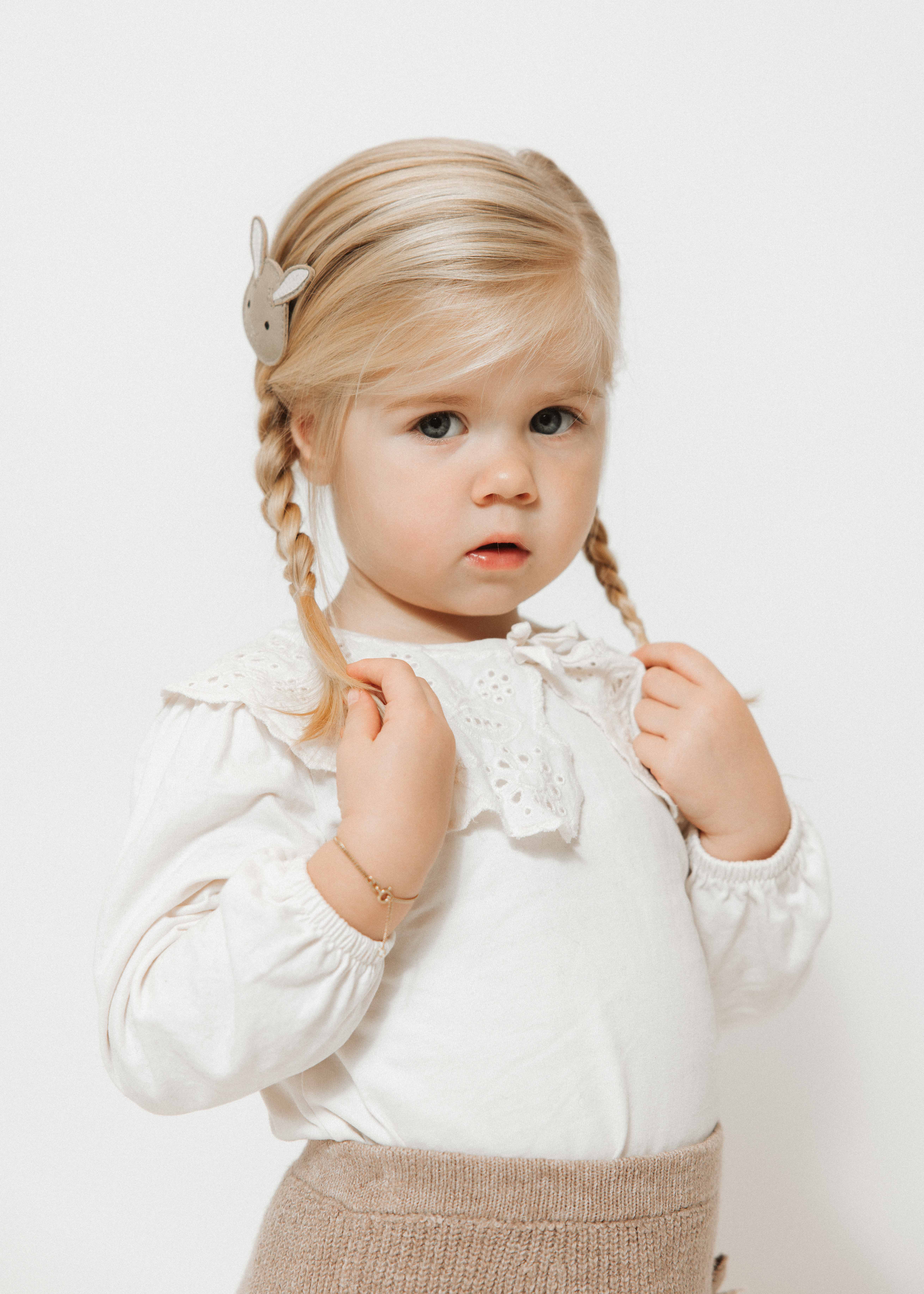 Bella Kahmann portfolio picture #003