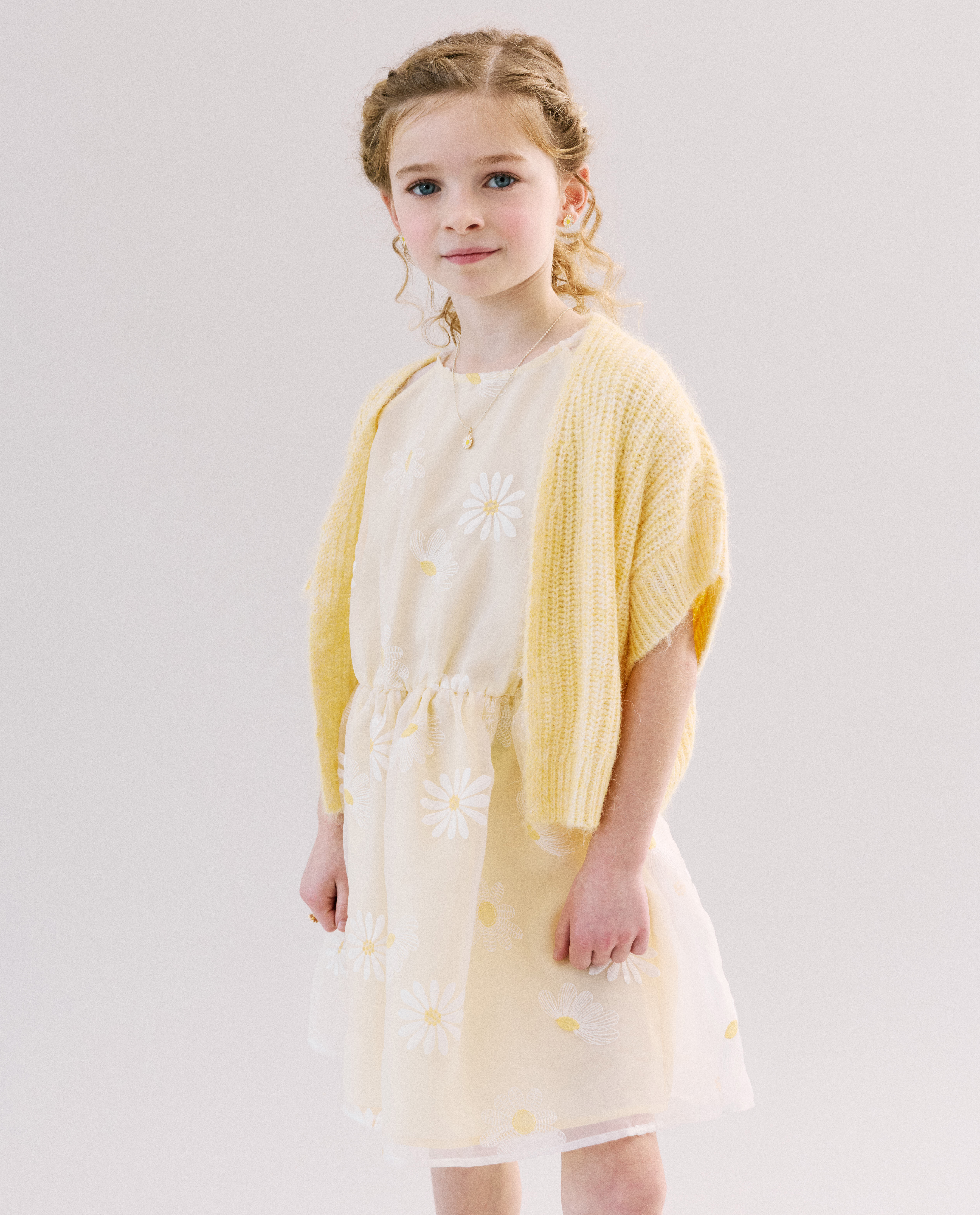 Ellie Deroy portfolio picture #003