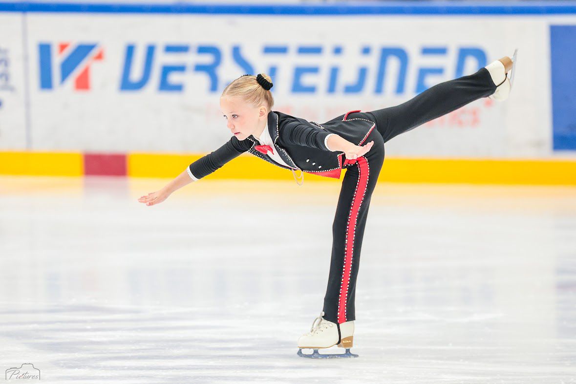 Kira Kowalska portfolio picture #003