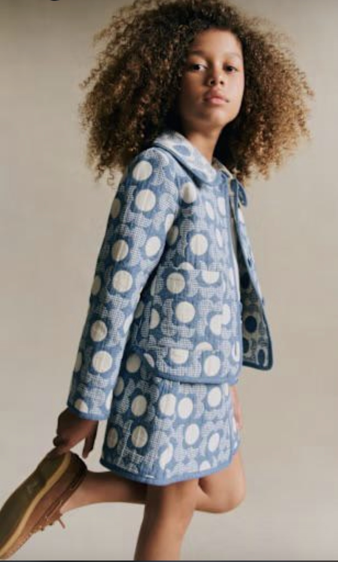 Luna Mokondjimobe portfolio picture #004