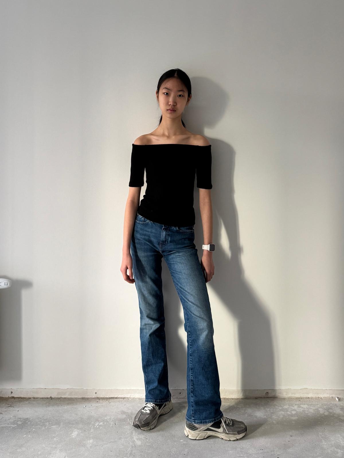 Anne Lee portfolio picture #003