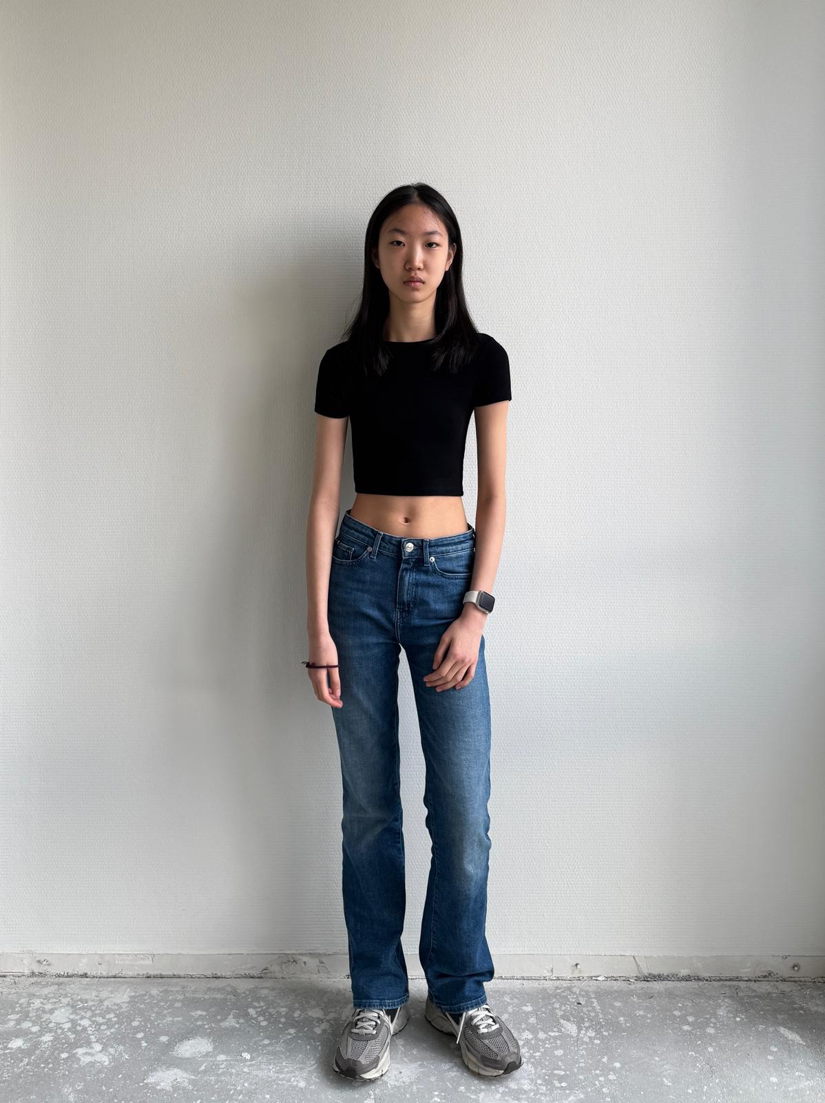 Anne Lee portfolio picture #006