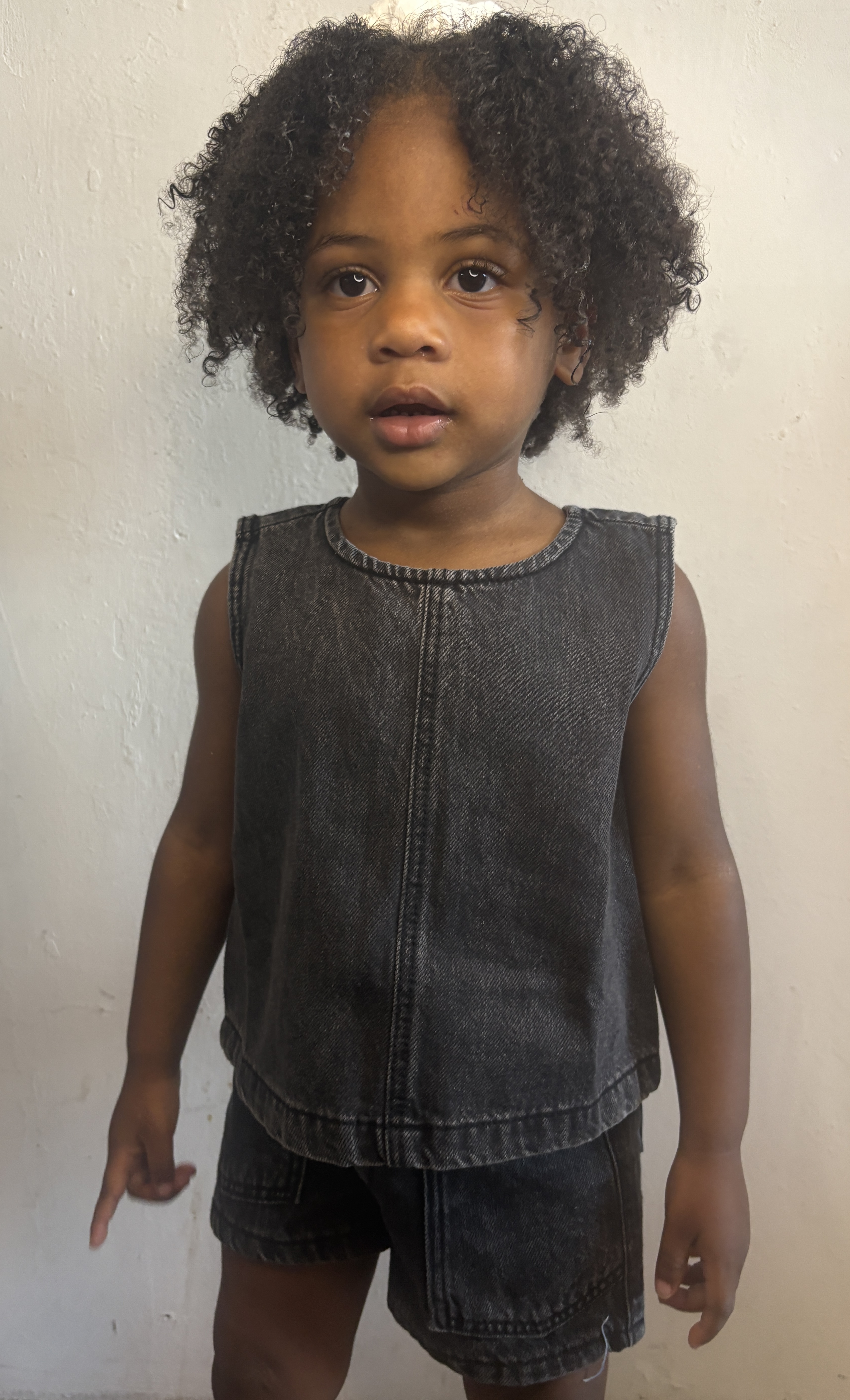Faleyah Thielman portfolio picture #002