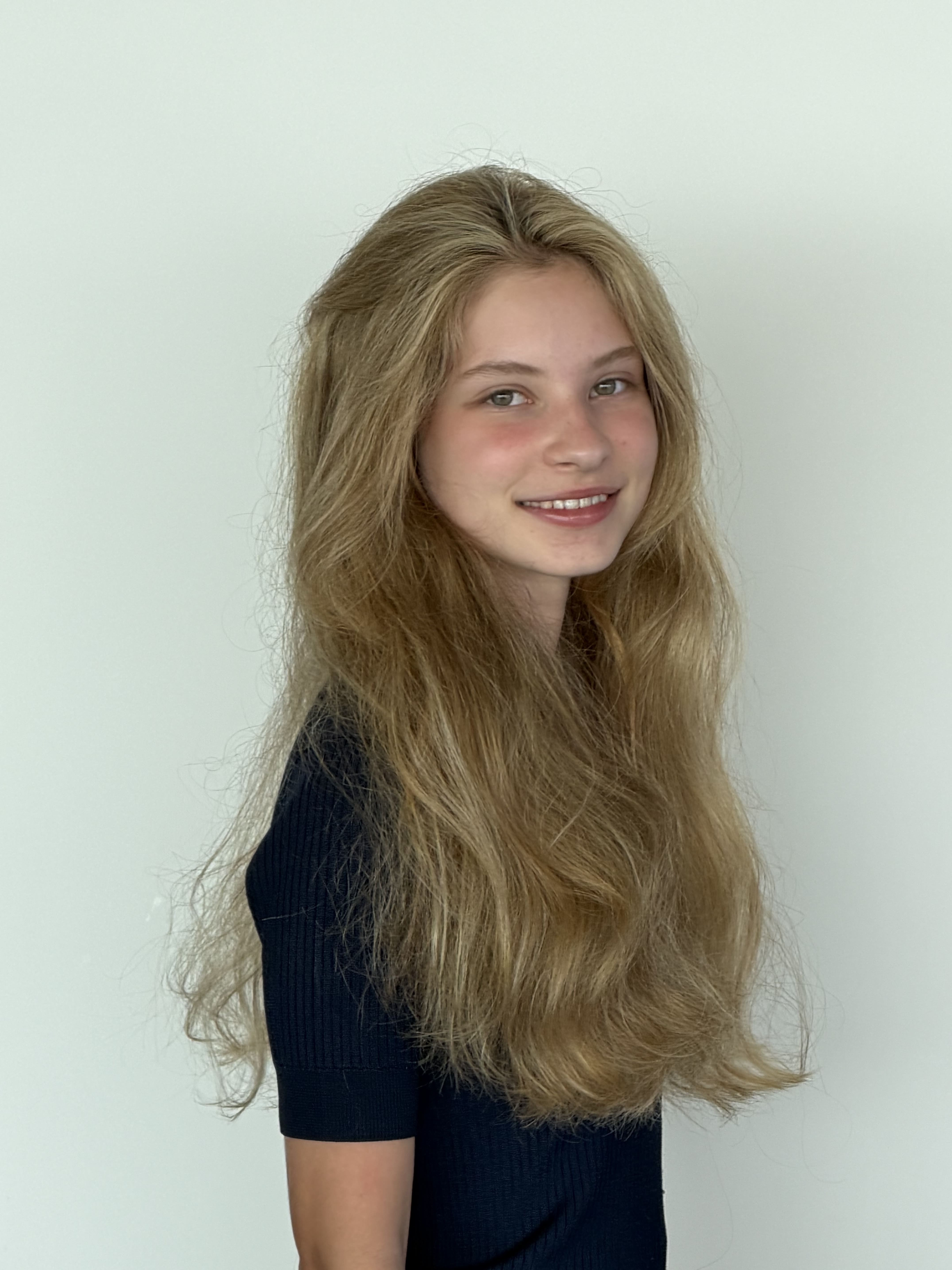Elina S. portfolio picture #004