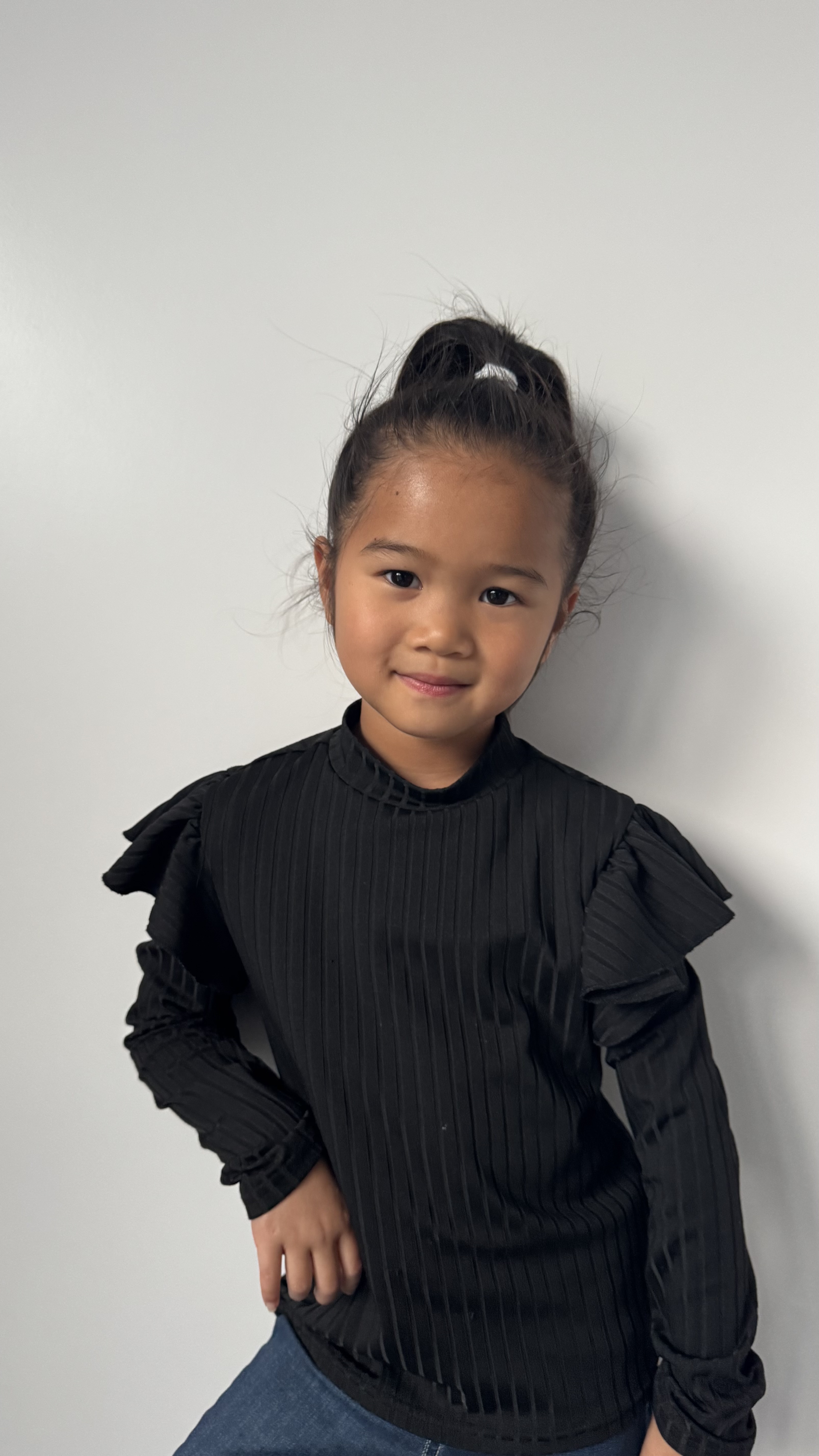Lia H. profile picture 2