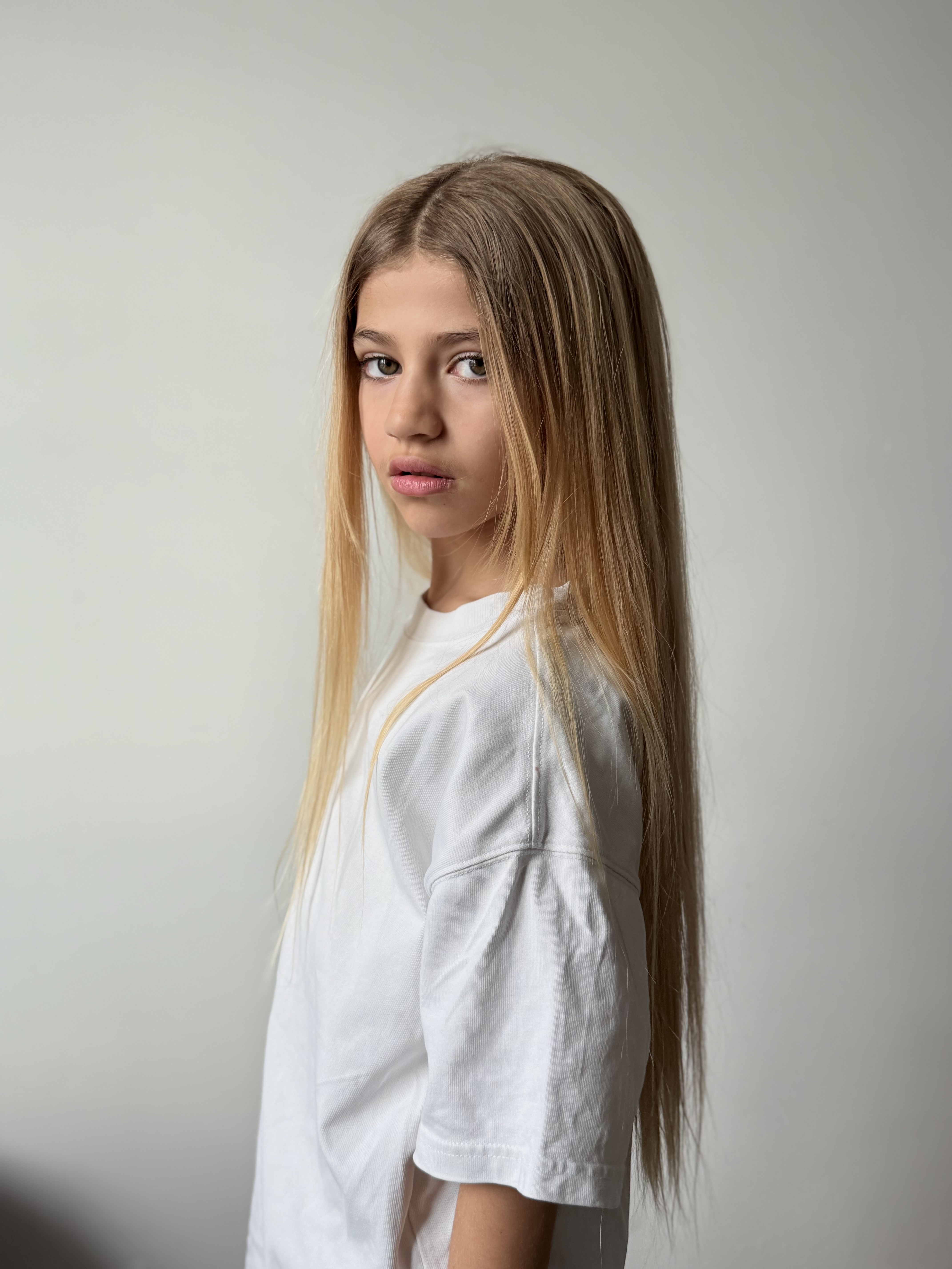 Leyana Benamrane portfolio picture #009