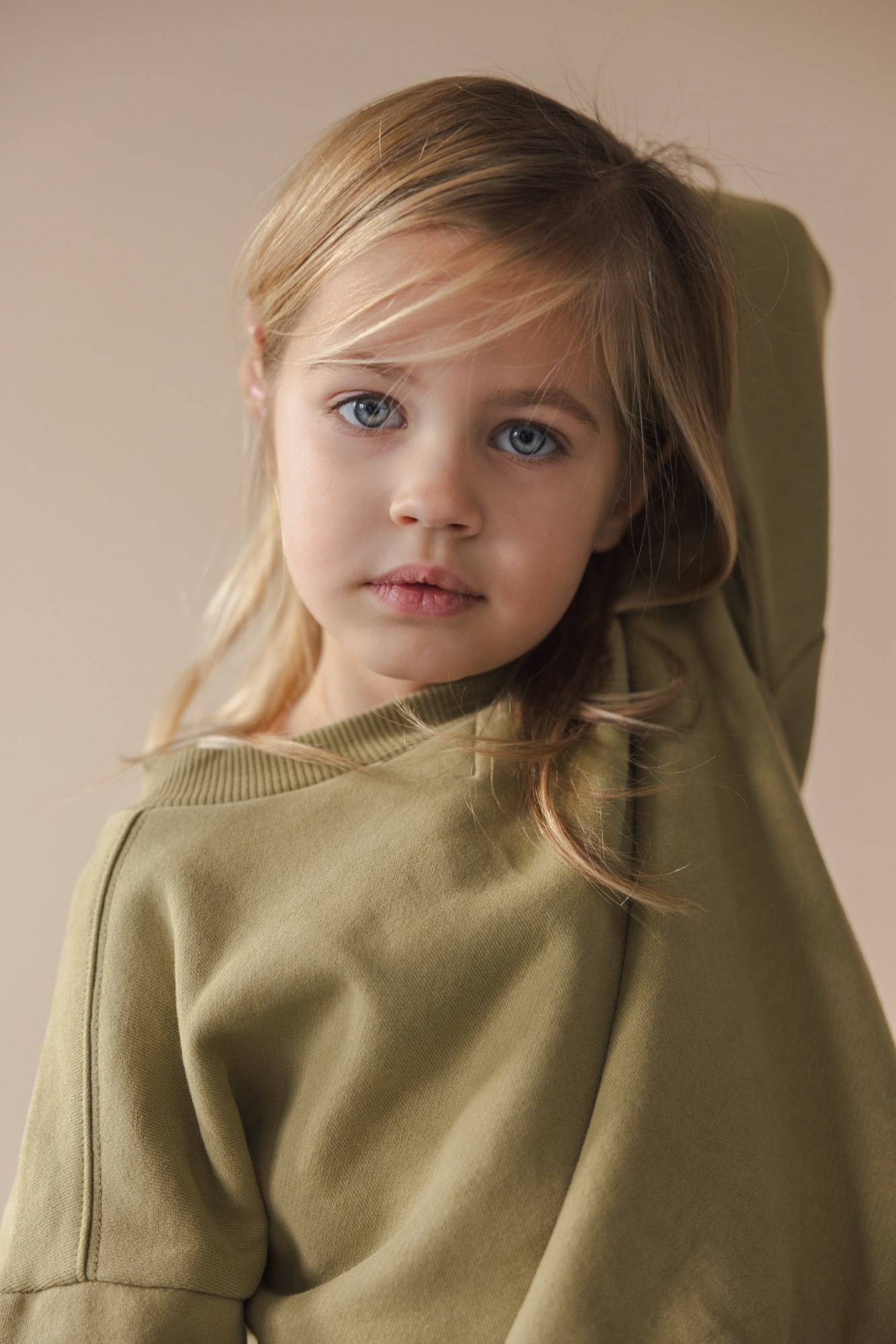 Emily Vries portfolio picture #001