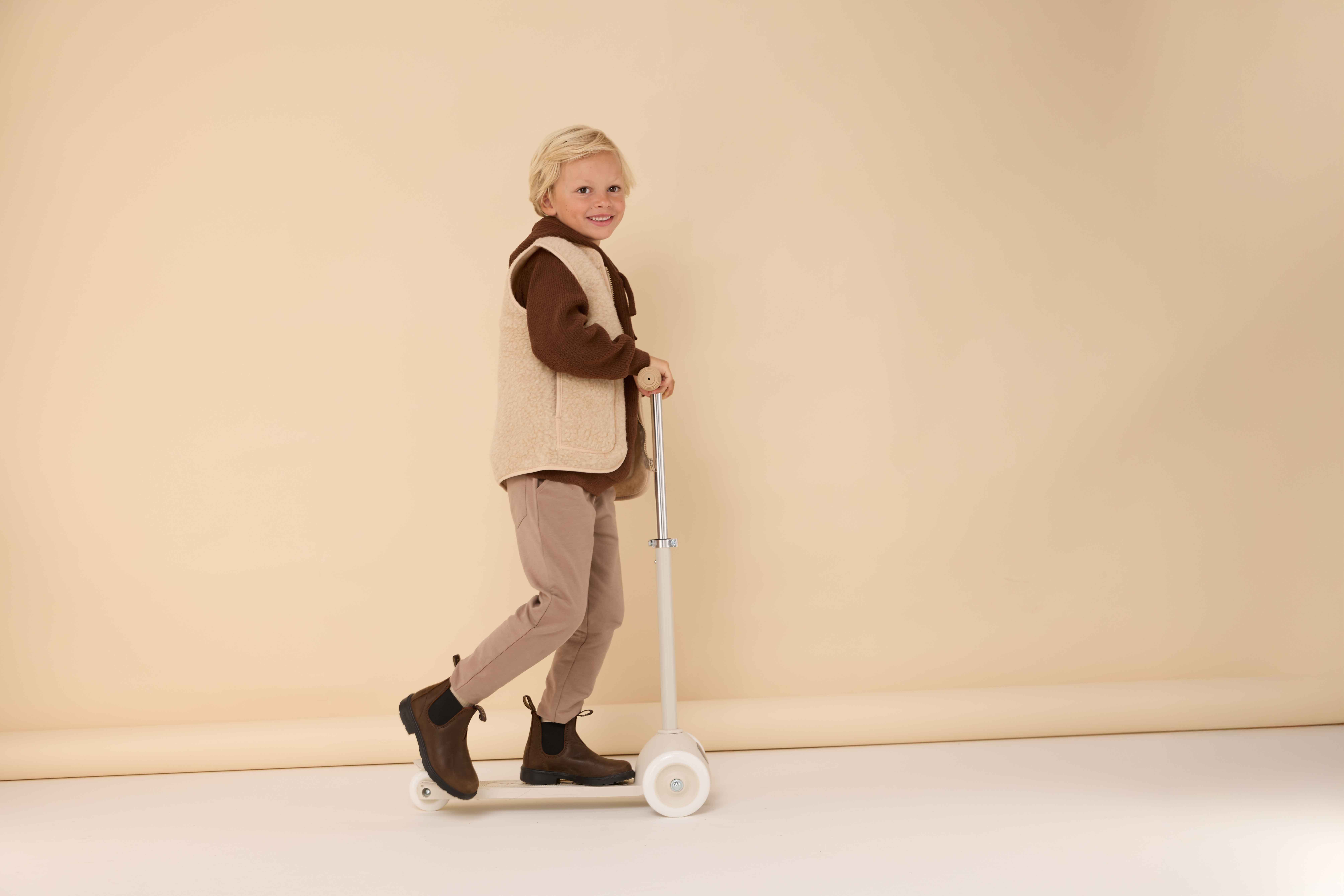 Kidz Management for Omoda item #001