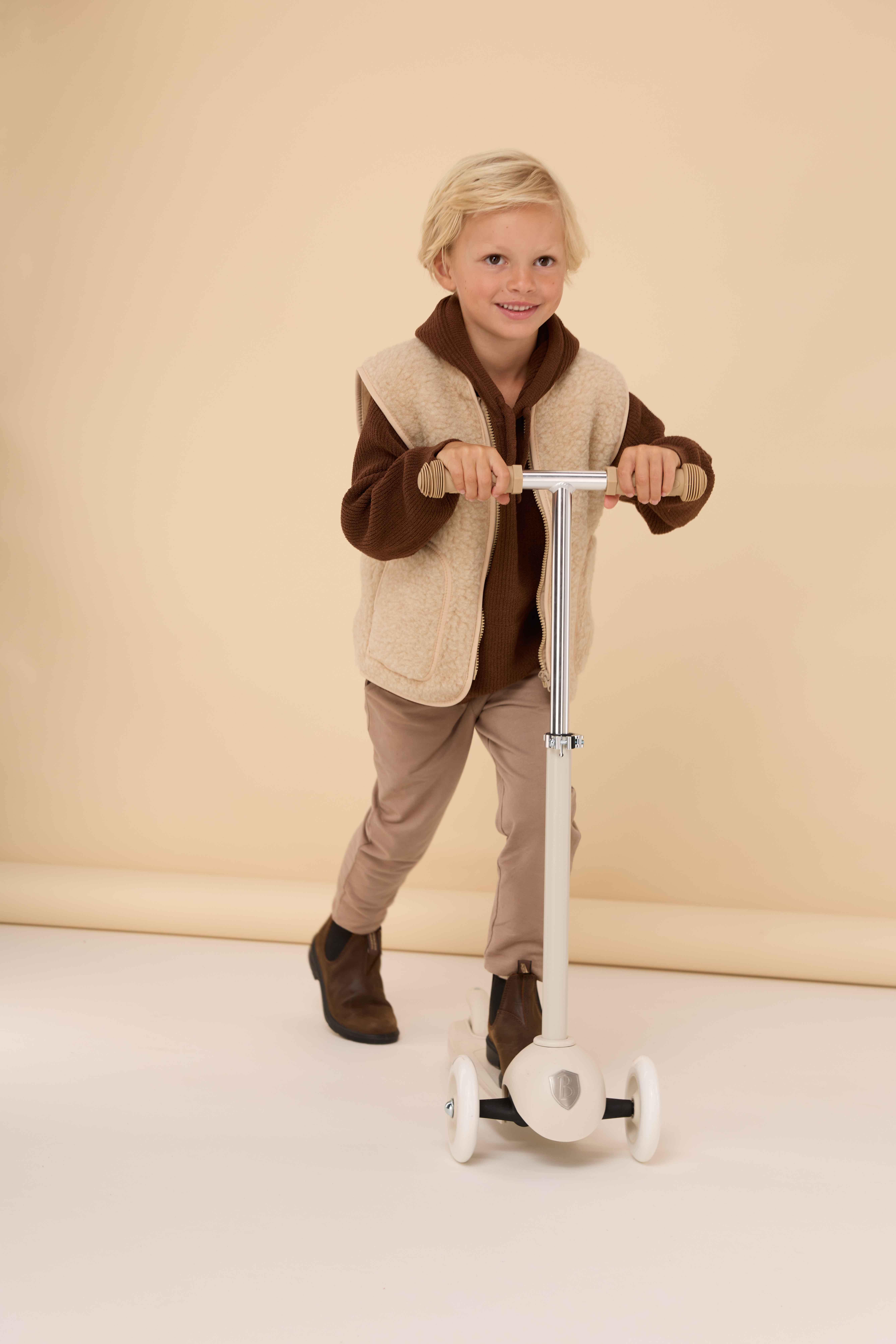 Kidz Management for Omoda item #001
