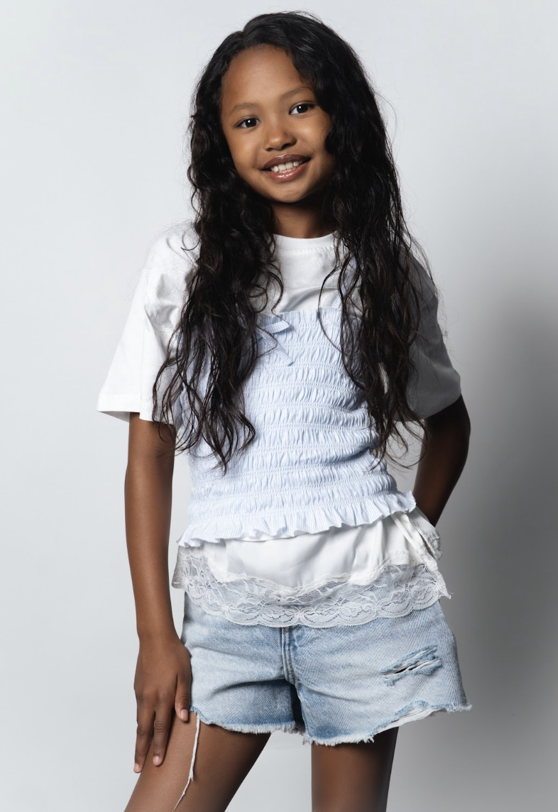 Cassie S. portfolio picture #010