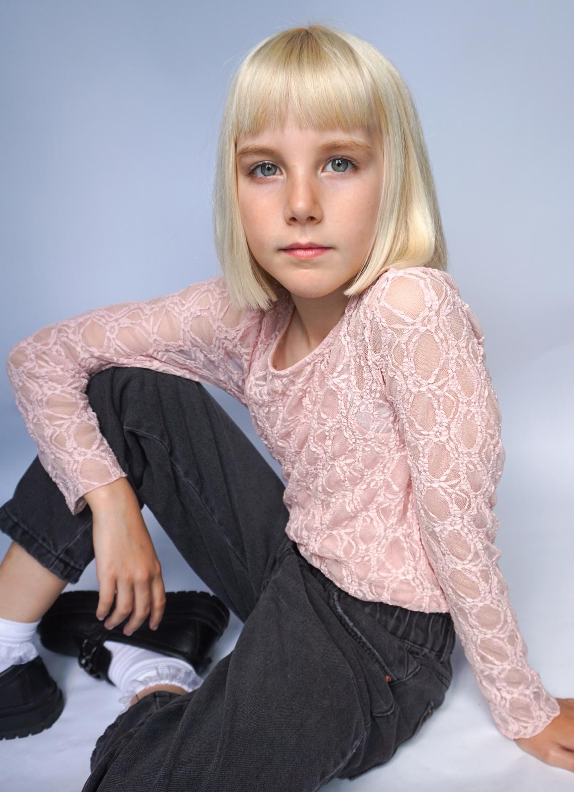 Ivy Little portfolio profile picture