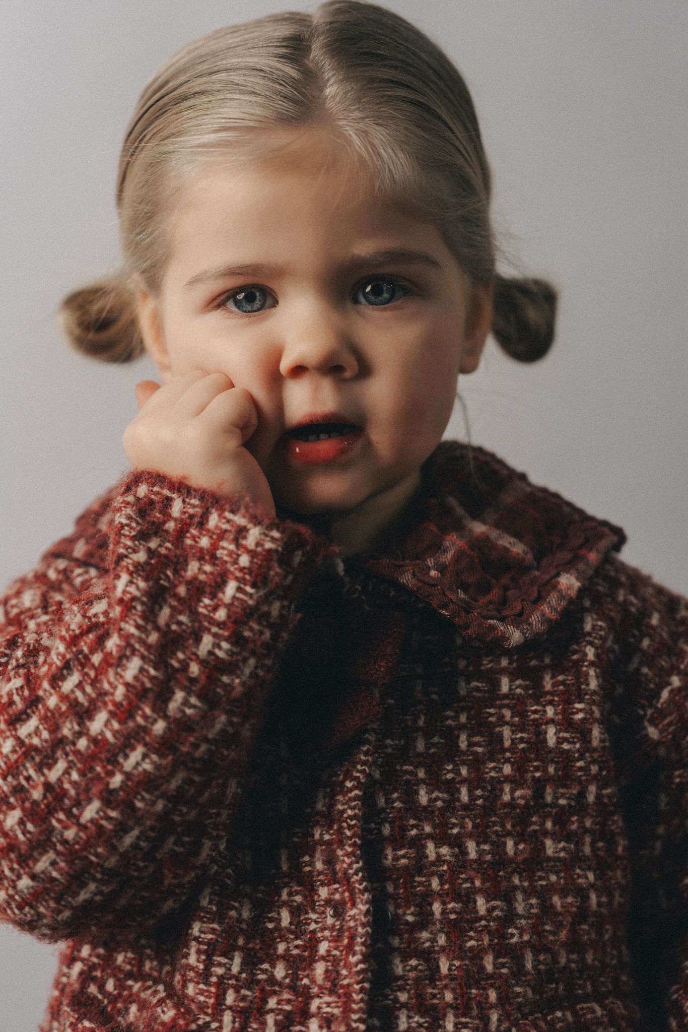 Bella Kahmann portfolio picture #010