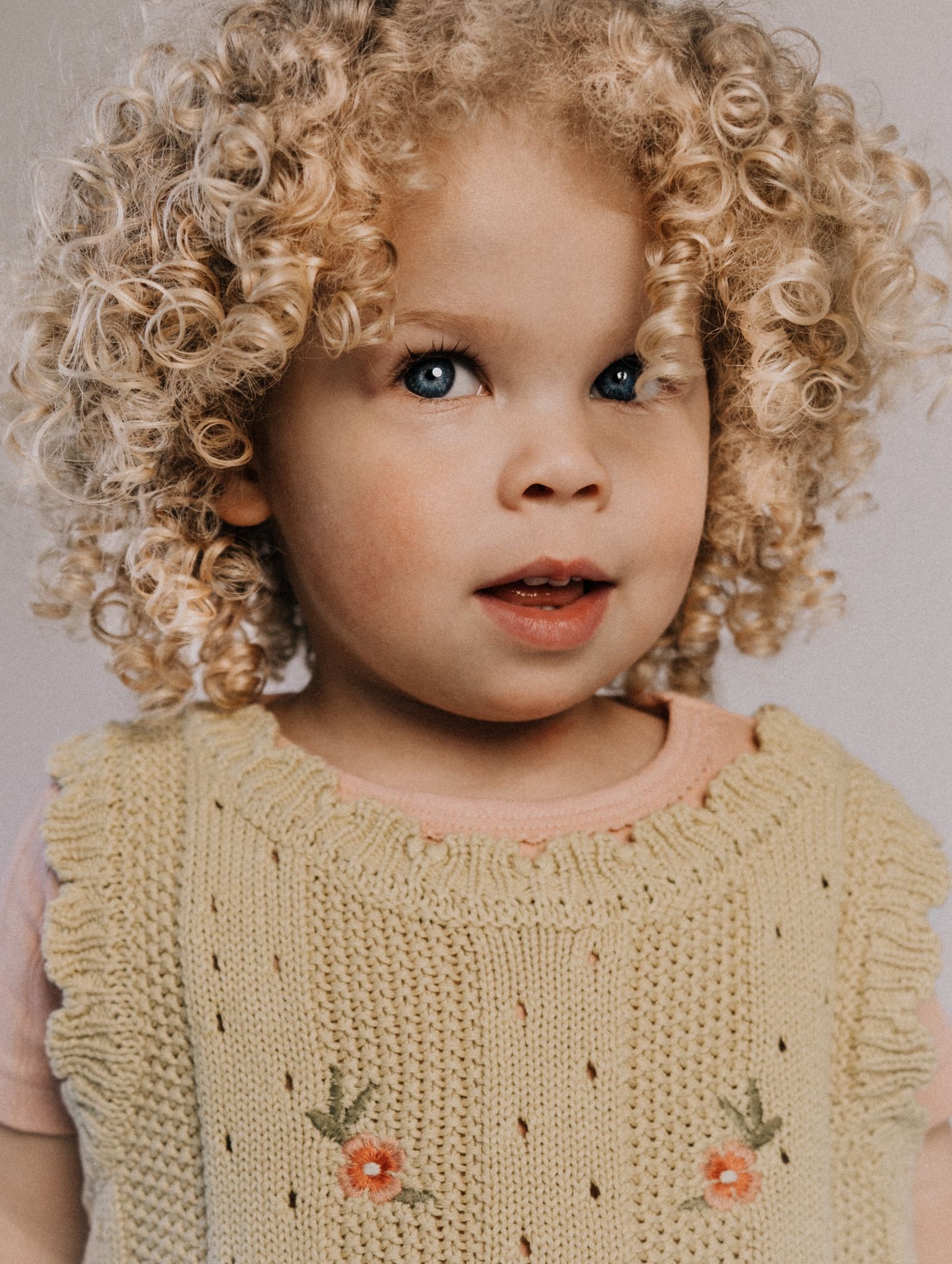 Nomi Nelson portfolio picture #001