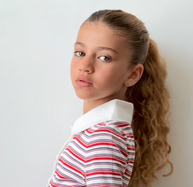 Leyana Benamrane portfolio picture #007