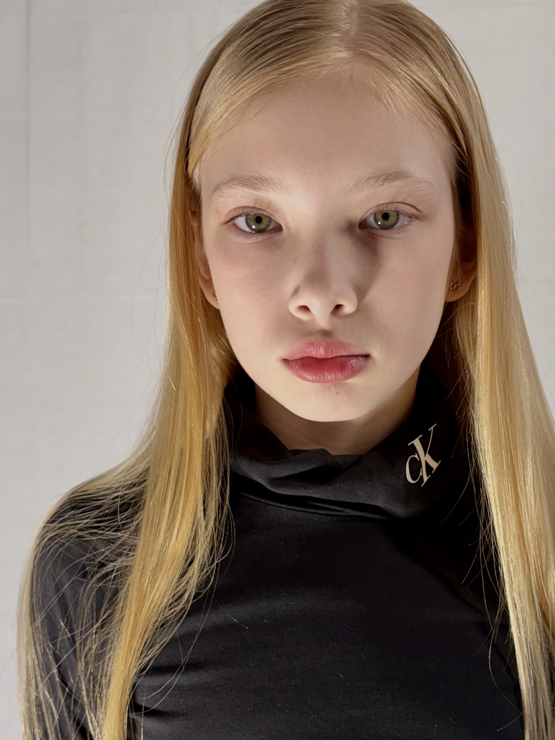 Leila Flohr portfolio picture #004