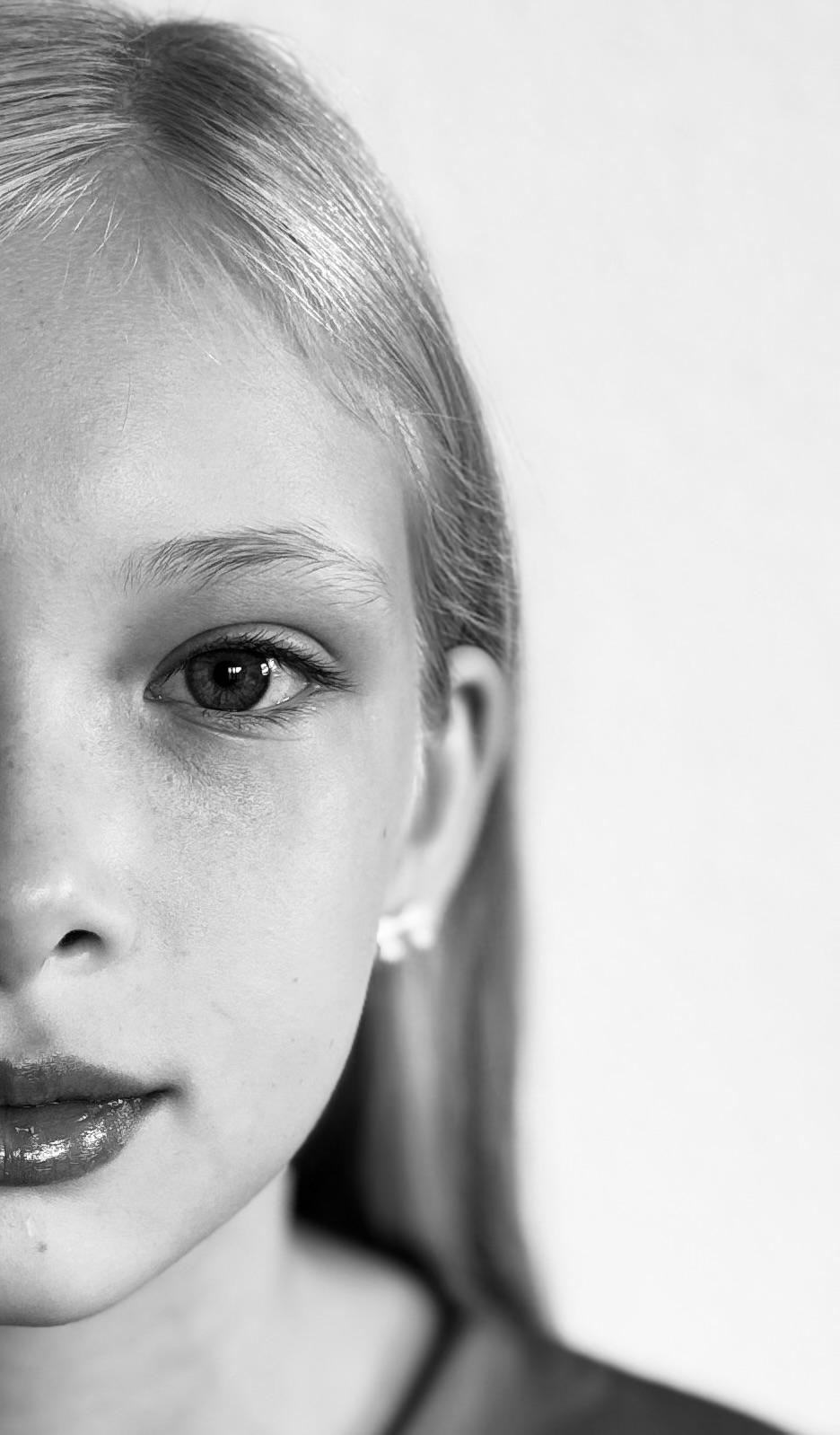 Leila Flohr portfolio picture #004