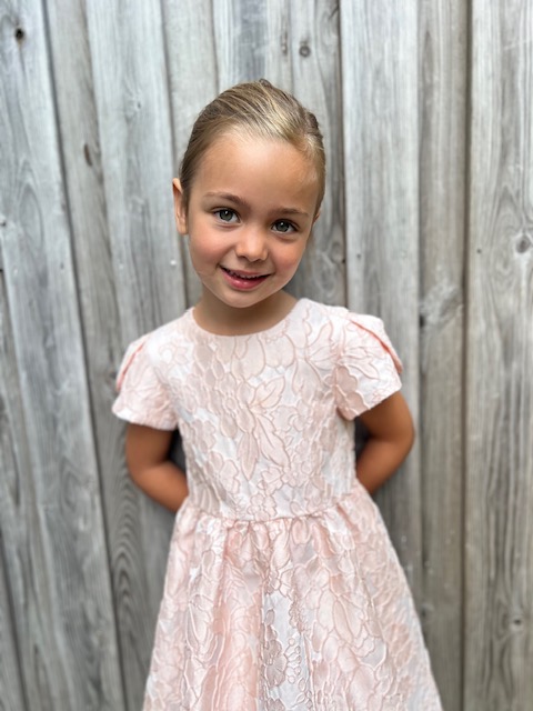 Mae Painblanc portfolio picture #002