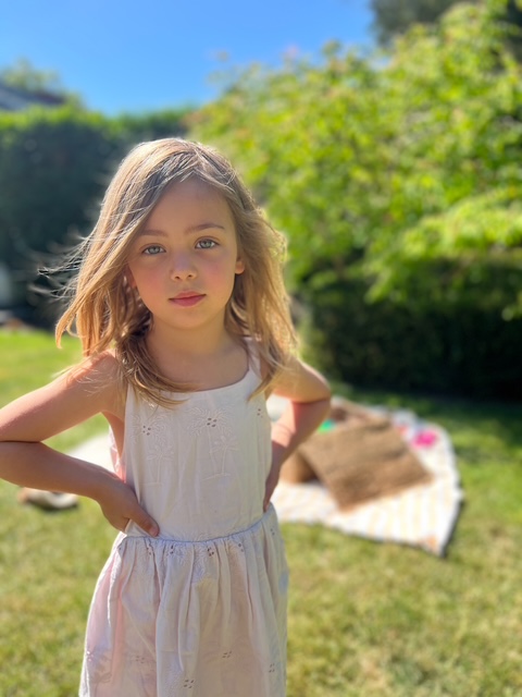 Mae Painblanc portfolio picture #003