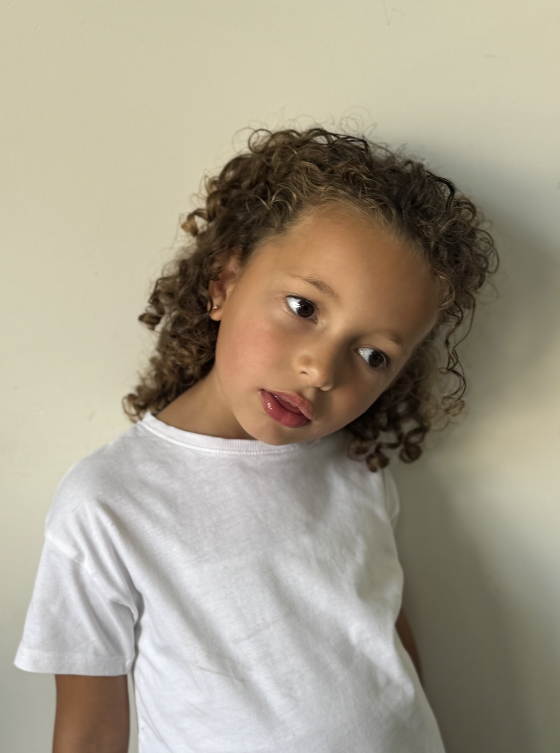 Mae S. profile picture 3